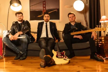 Léo Benmass – "Origins" : un premier album incandescent entre héritage et modernité 2 Léo Benmass, Origins