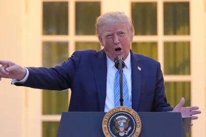 "L'effet Tump" : Possible guerre commerciale mondiale et accentuation de la course à l'armement