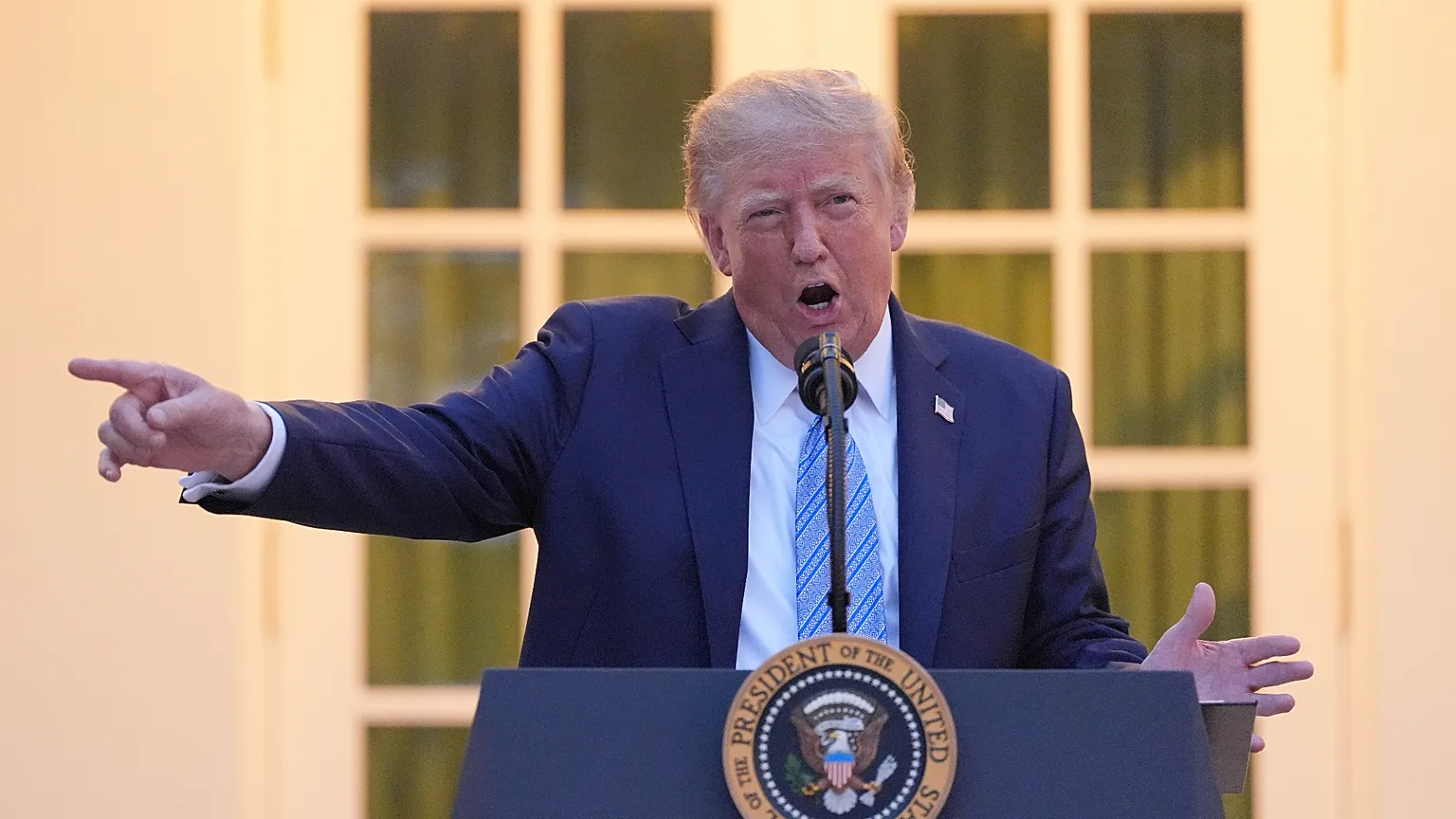 "L'effet Tump" : Possible guerre commerciale mondiale et accentuation de la course à l'armement