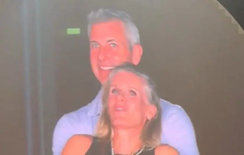 Andy Byron PDG Astronomer suspendu après concert Coldplay Boston 2025