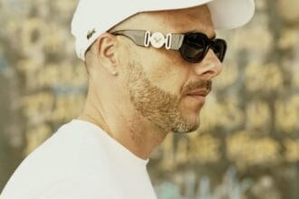 affiche PHOTO RIF LE TOSS CASQUETTE LACOSTE PORTUGAL