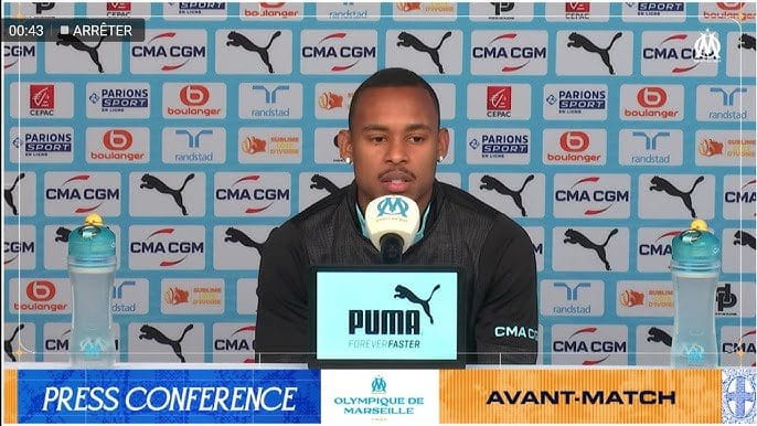 Igor Paixao en conférence de presse