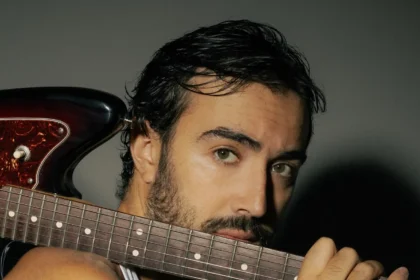 Arthur Mess artiste franco-suisse premier EP J'ai rêvé d'être artiste