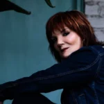 Eileen Carey chante le renouveau dans son nouveau single « This Is Where » 3 Eileen Carey sort "This Is Where",
