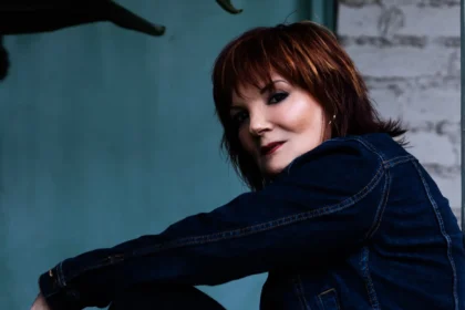 Eileen Carey sort "This Is Where",