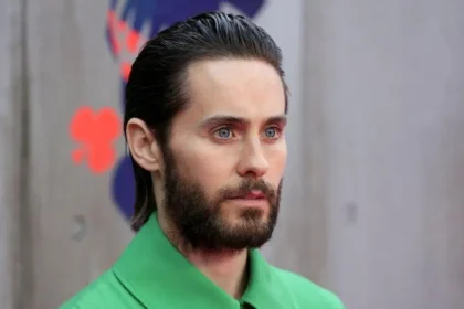 Jared Leto accusé de conduite sexuelle criminelle par 4 femmes dans une enquête BBC